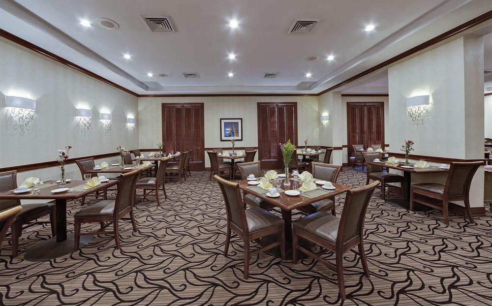 Doubletree By Hilton Boston Logan Airport Chelsea Exterior foto