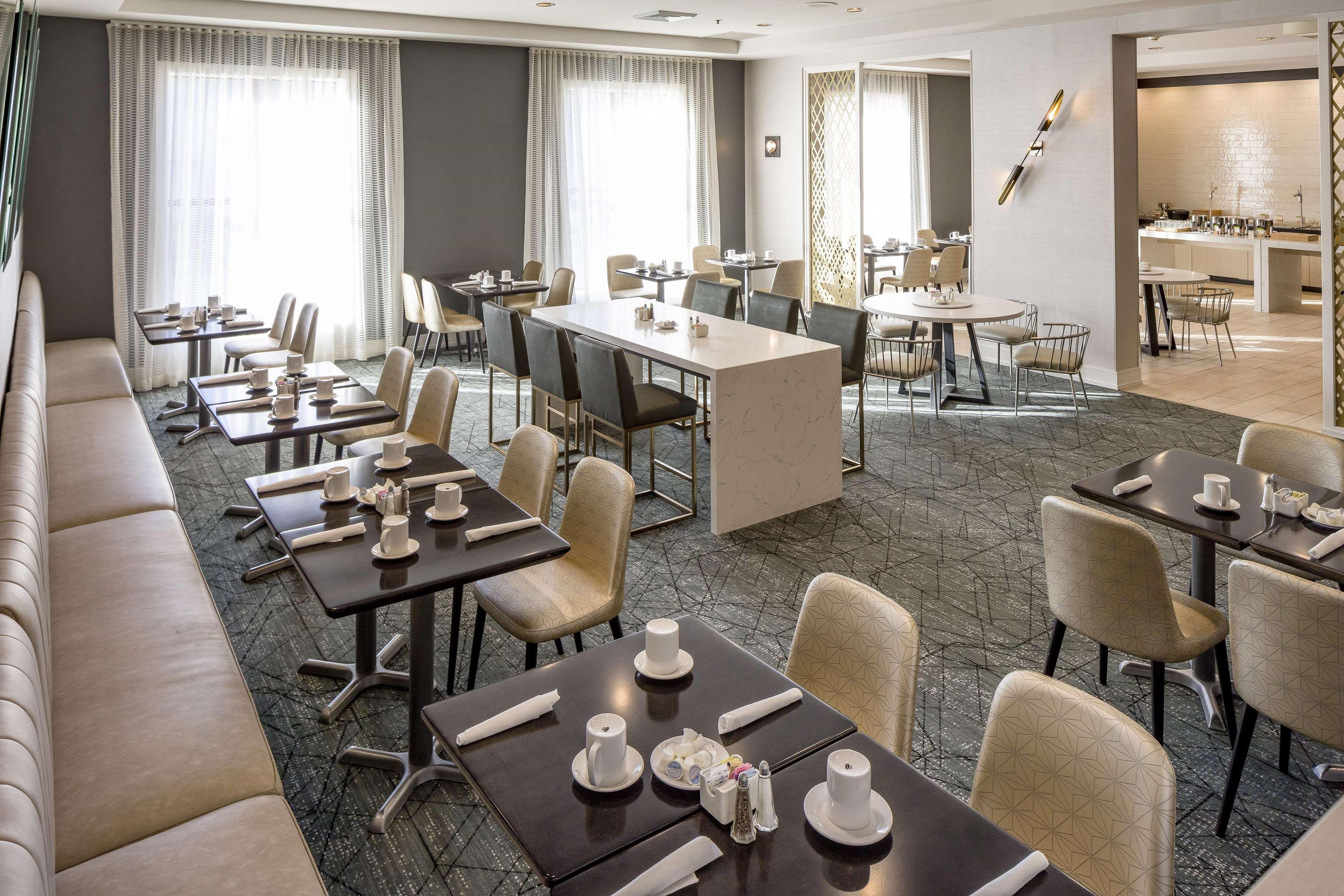 Doubletree By Hilton Boston Logan Airport Chelsea Facilidades foto