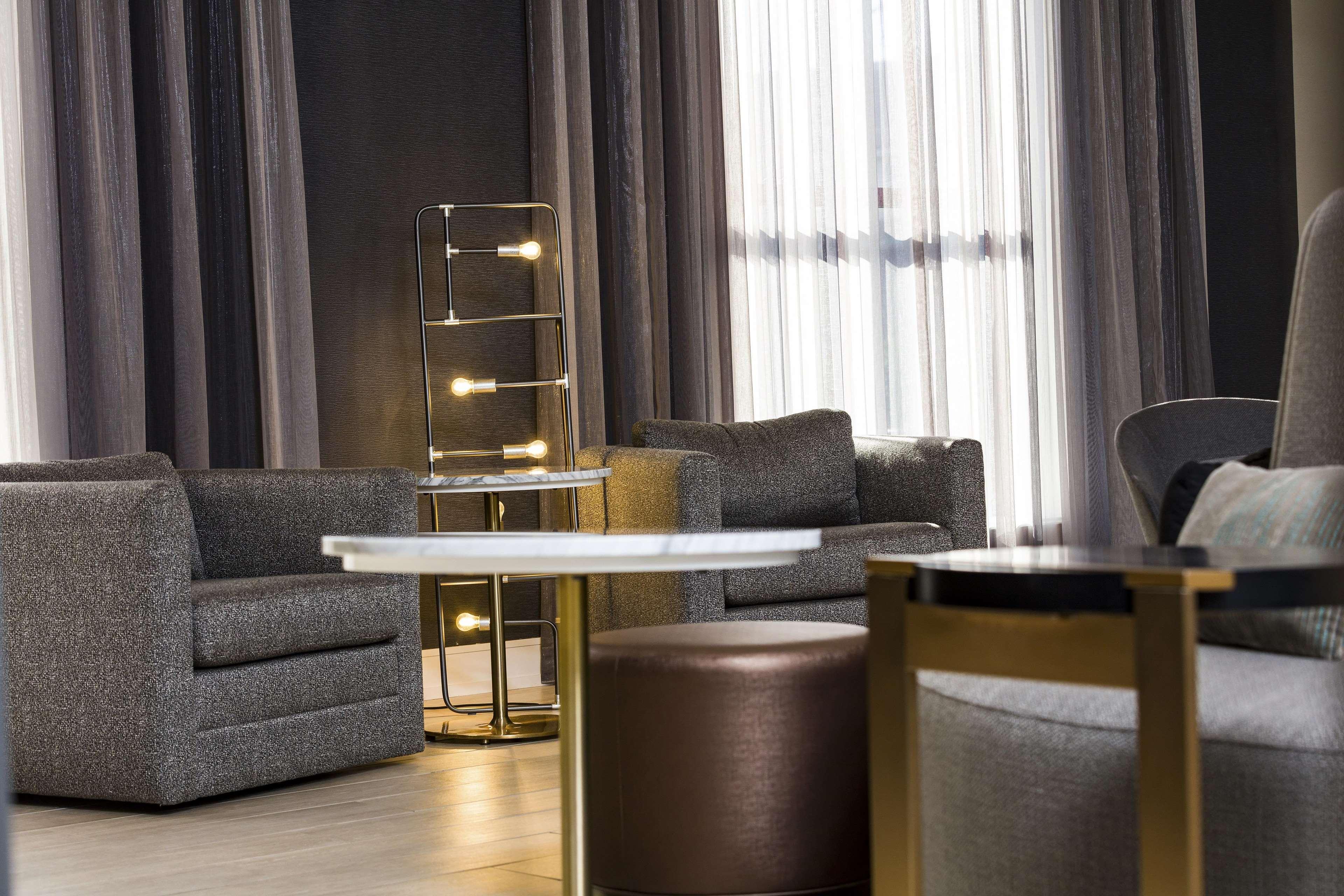 Doubletree By Hilton Boston Logan Airport Chelsea Interior foto