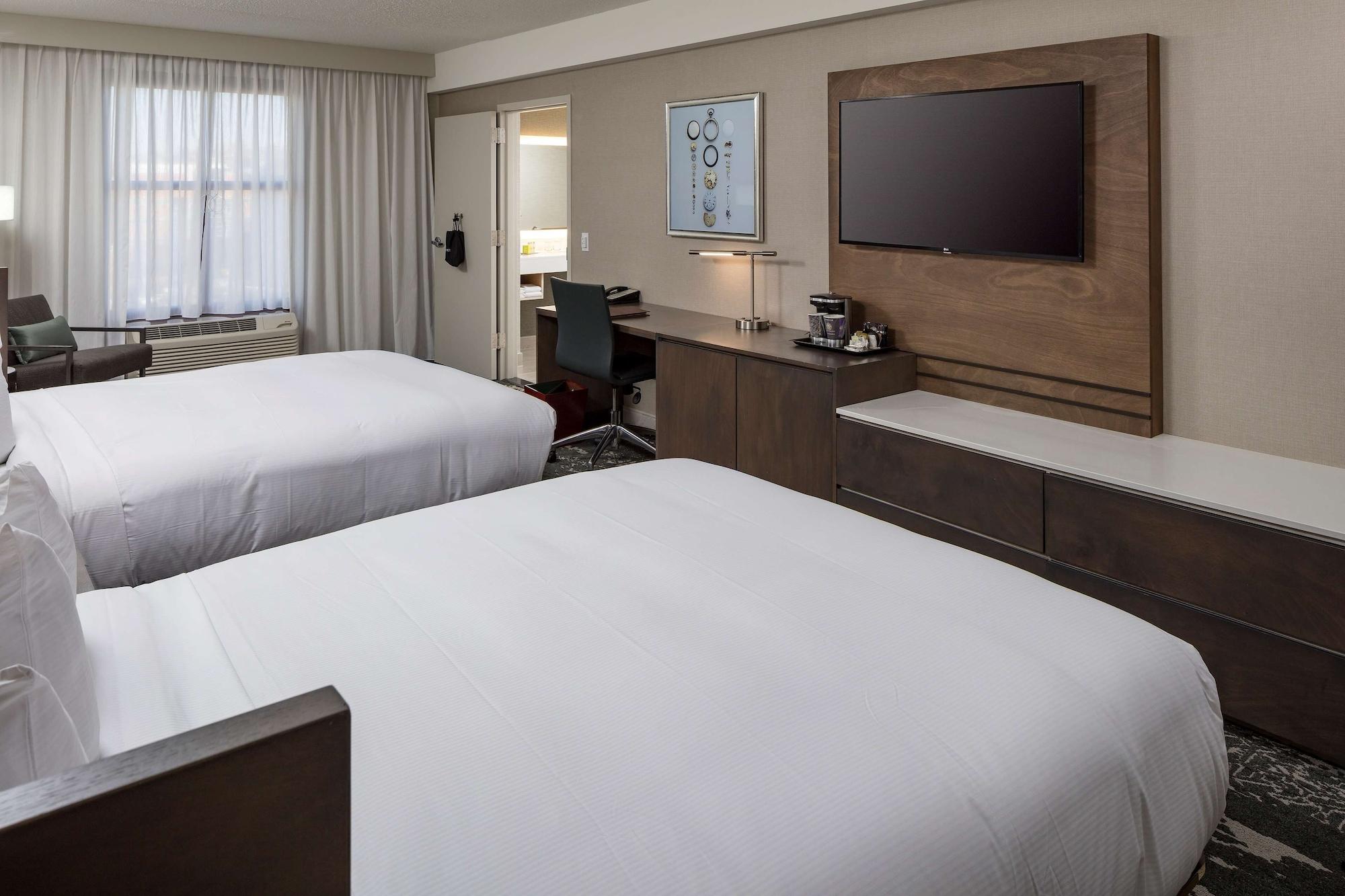Doubletree By Hilton Boston Logan Airport Chelsea Exterior foto