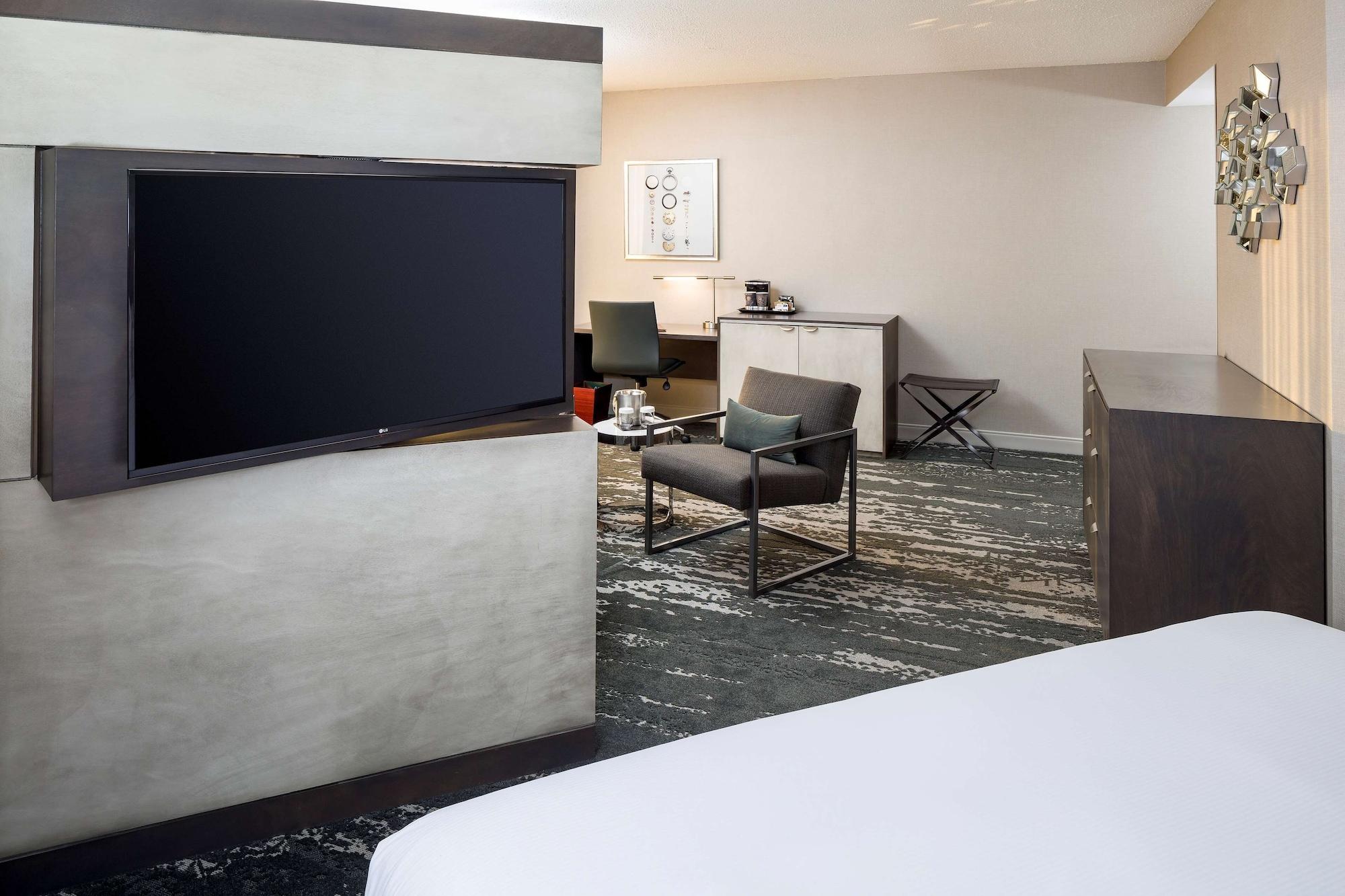 Doubletree By Hilton Boston Logan Airport Chelsea Exterior foto