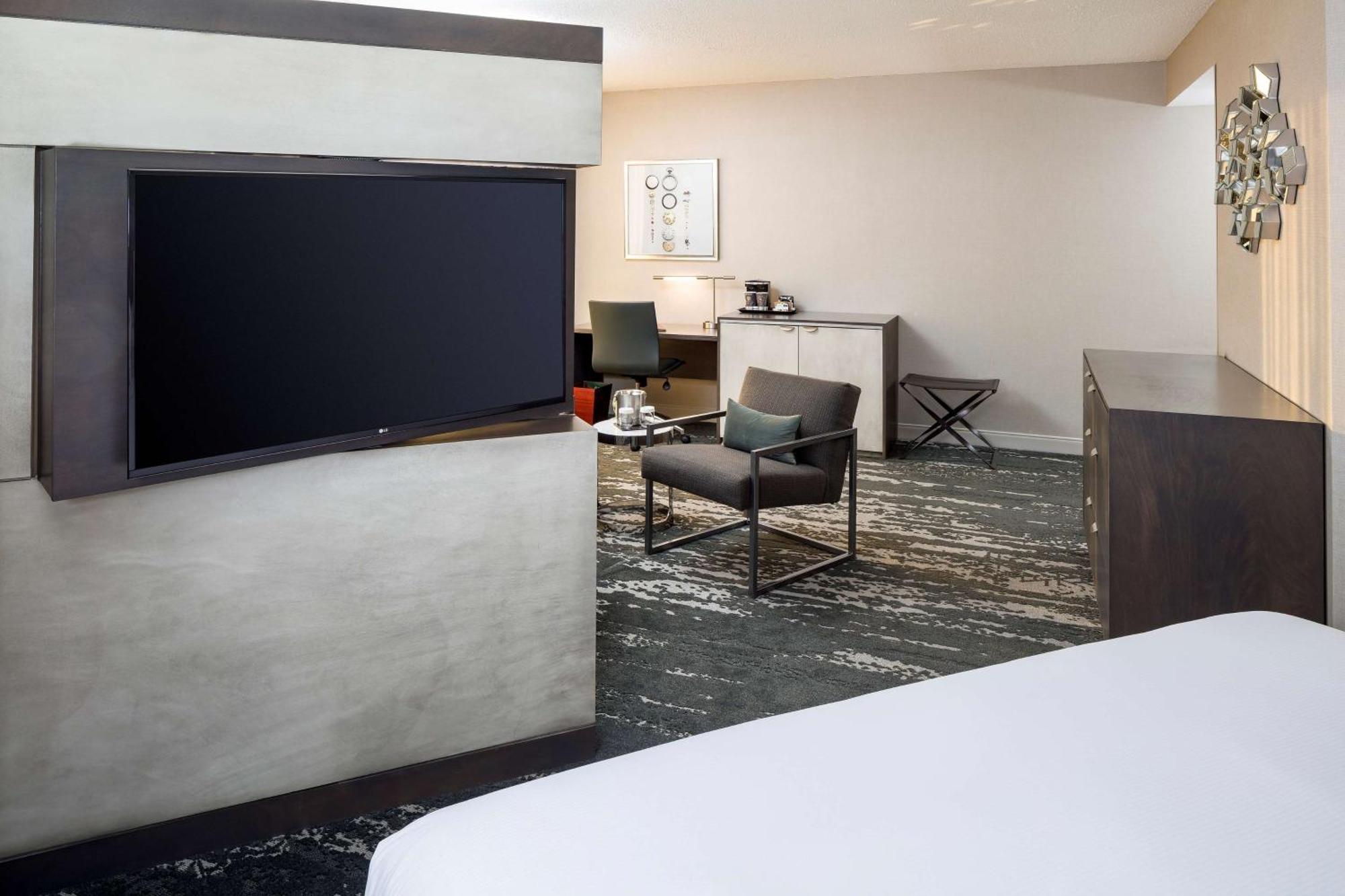Doubletree By Hilton Boston Logan Airport Chelsea Exterior foto