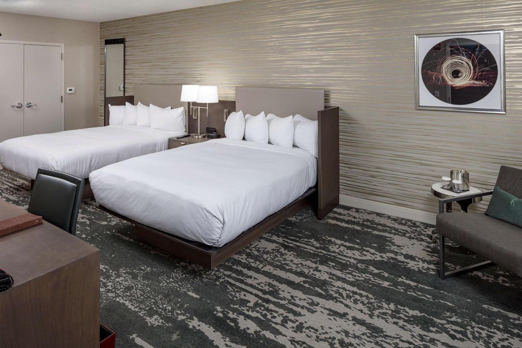 Doubletree By Hilton Boston Logan Airport Chelsea Exterior foto